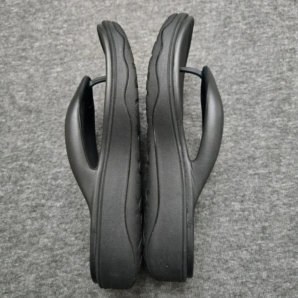 FitFlop Iqushion Flip Flop Thongs Women Size 7 Black Ergonomic Comfort Walking